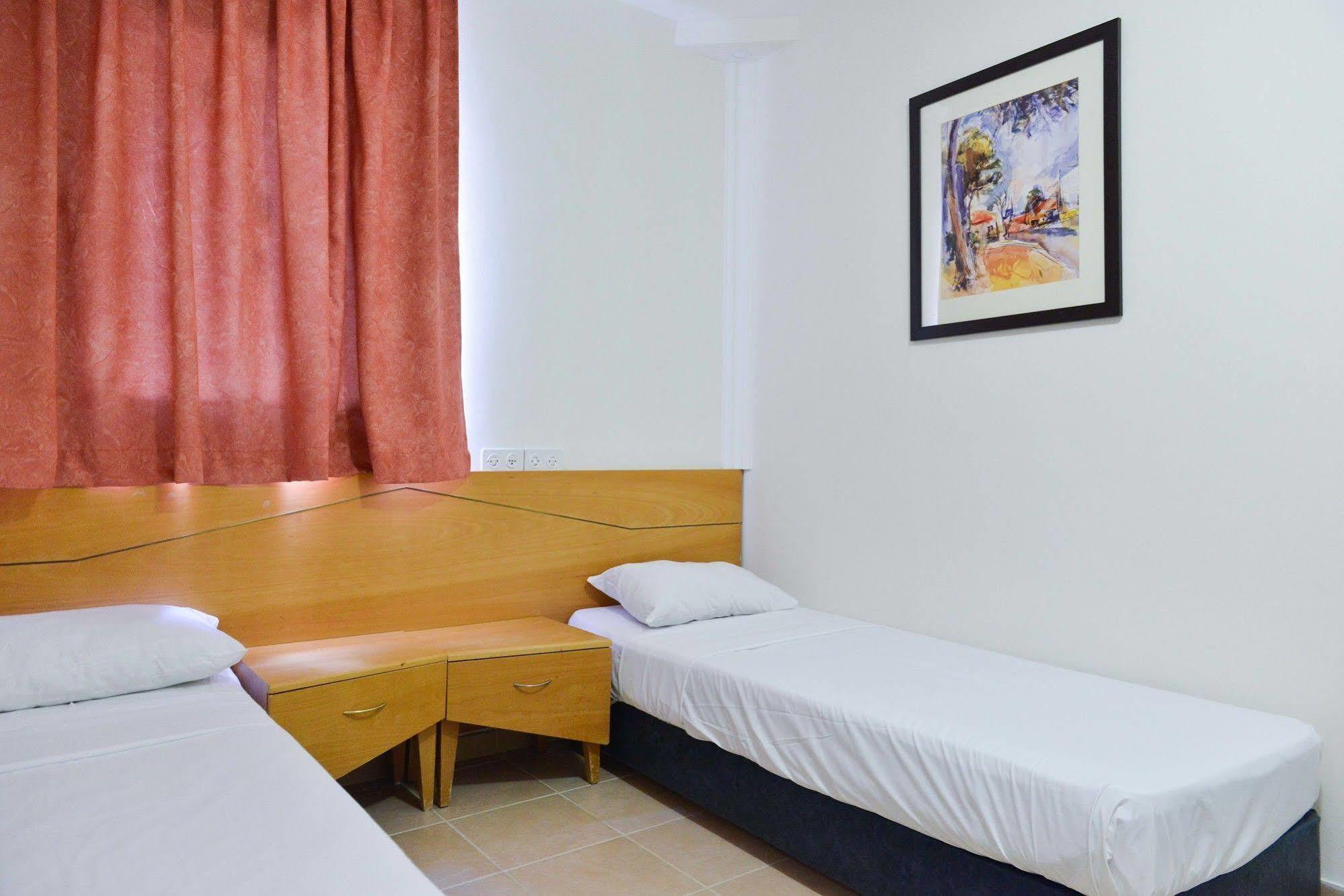 Club In Eilat - Coral Beach Villa Resort Luaran gambar